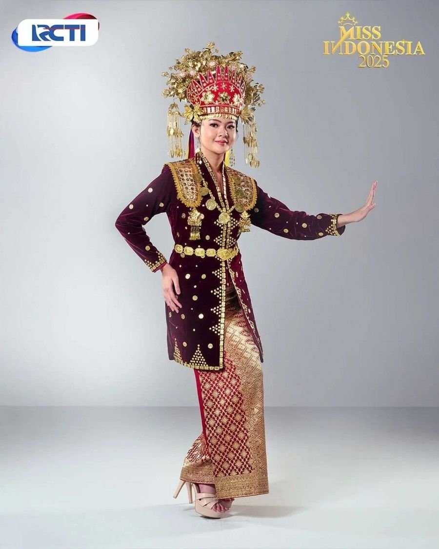 Anggia Rosvina Putri Asal Kaur Harumkan Nama Bengkulu, Raih Runner-Up 3 di Miss Indonesia 2025
