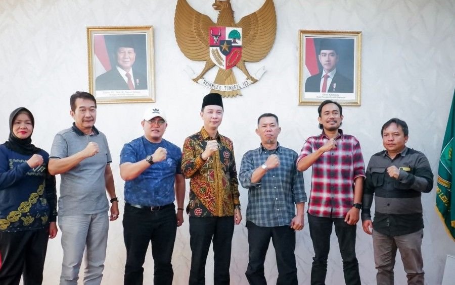 Langit Rejang Lebong Punya Cerita Baru: Paralayang Sukses Mengudara di DMHB, Siap Jadi Ikon Wisata dan Mesin Ekonomi Lokal